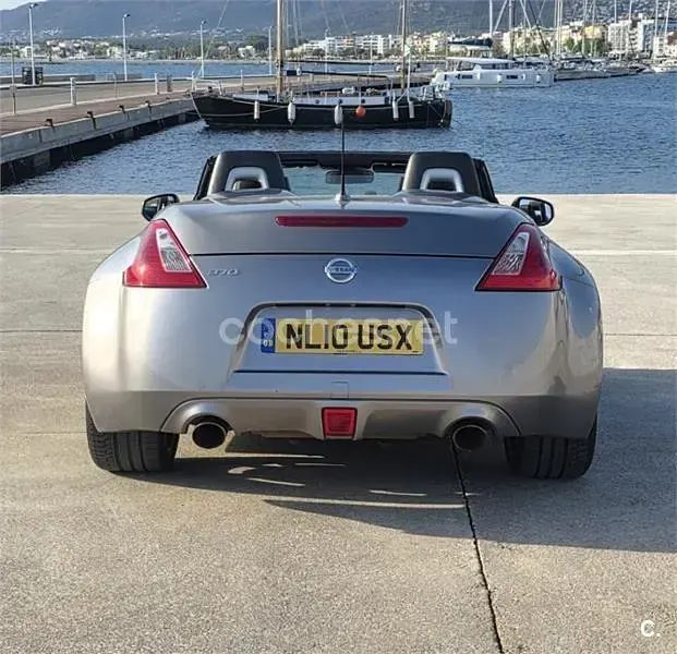 Usado Nissan 370Z Pack 328 CV (241 kW) 2010 Gris / plata Descapotable