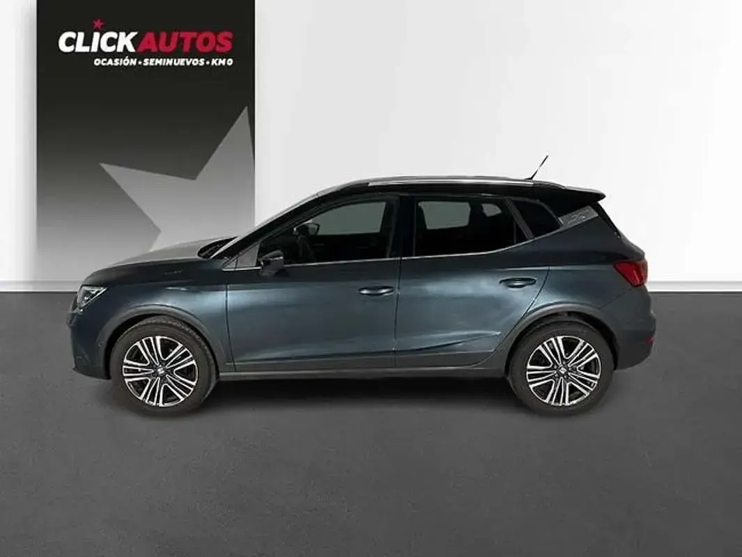 Usado Seat Arona Xperience 110 CV (80 kW) 2023 Gris SUV