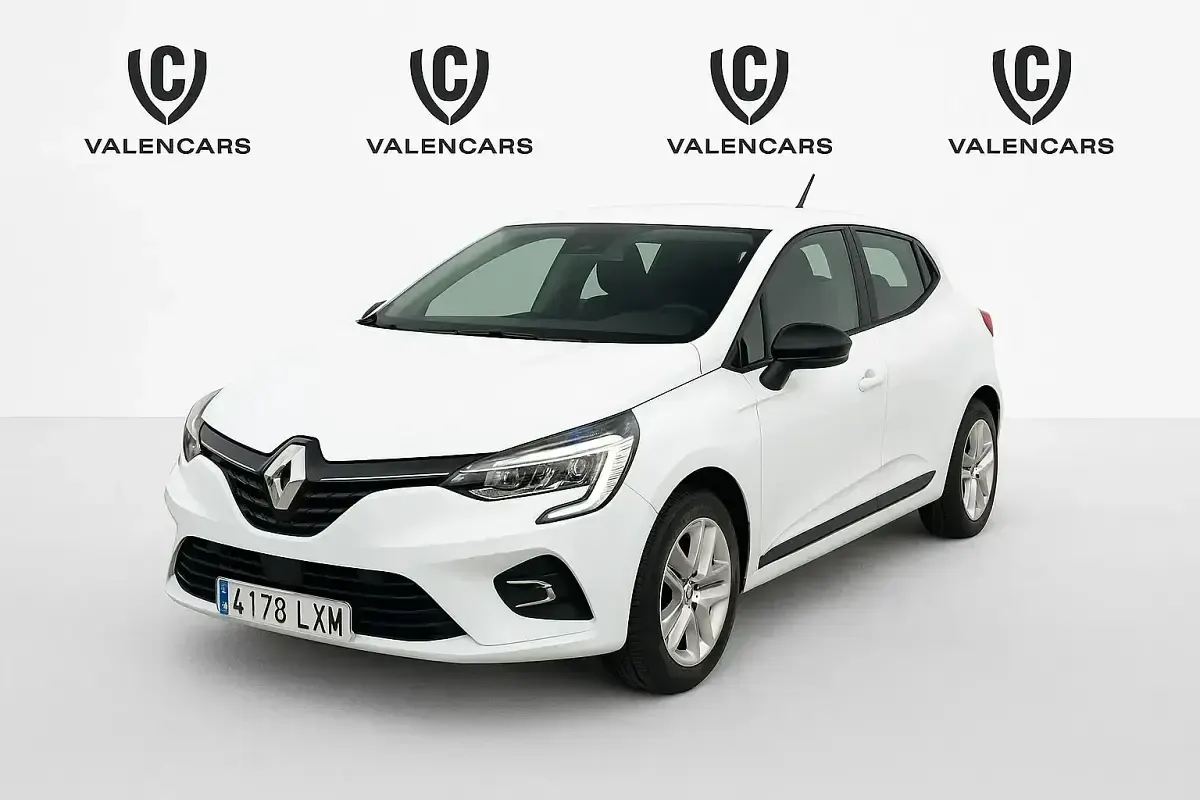 Usado Renault Clio SE 67 CV (49 kW) 2022 Blanco Utilitario
