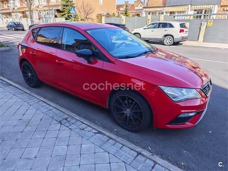 Usado Seat Leon Copa 105 CV (77 kW) 2013 Rojo Berlina