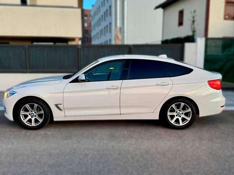 Usado BMW 320 Gran Turismo 190 CV (139 kW) 2014 Blanco Berlina