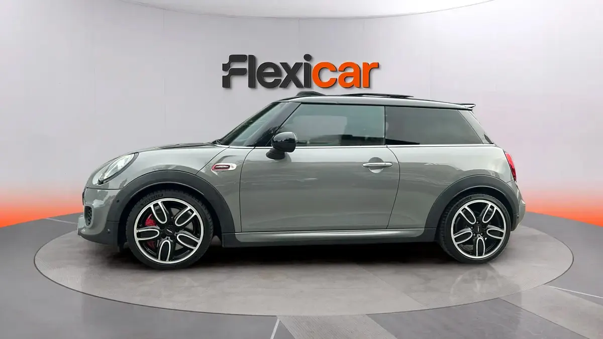 Usado Mini John Cooper Works 231 CV (169 kW) 2019 Gris Utilitario