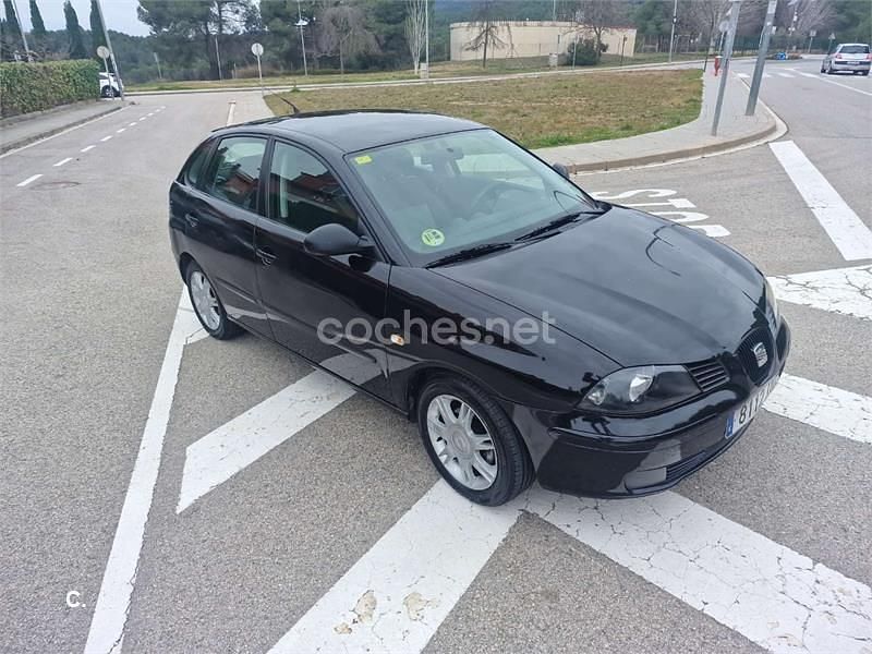 Usado Seat Ibiza Reference 70 CV (51 kW) 2006 Negro Berlina