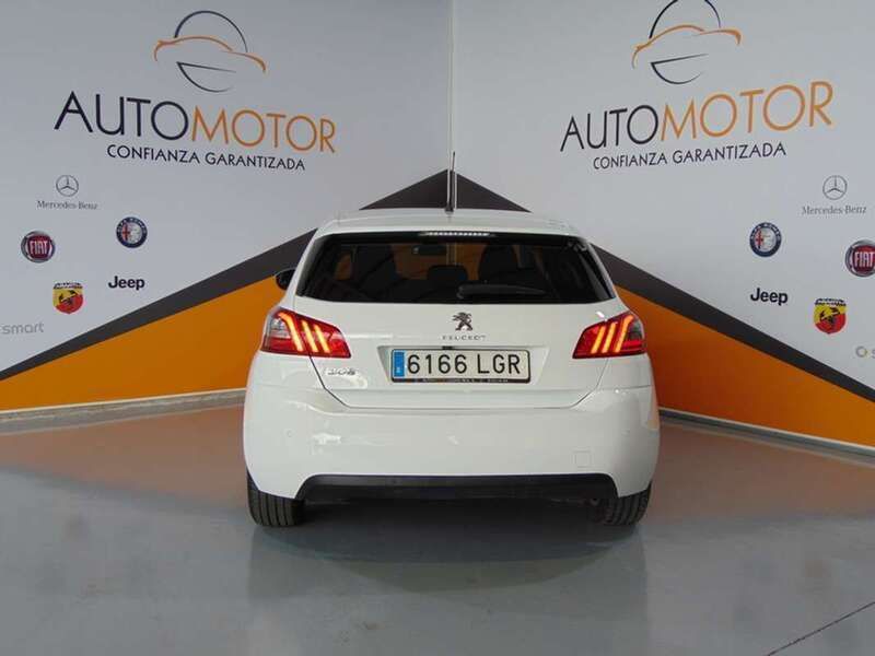 Usado Peugeot 308 Active 99 CV (72 kW) 2020 Blanco Utilitario