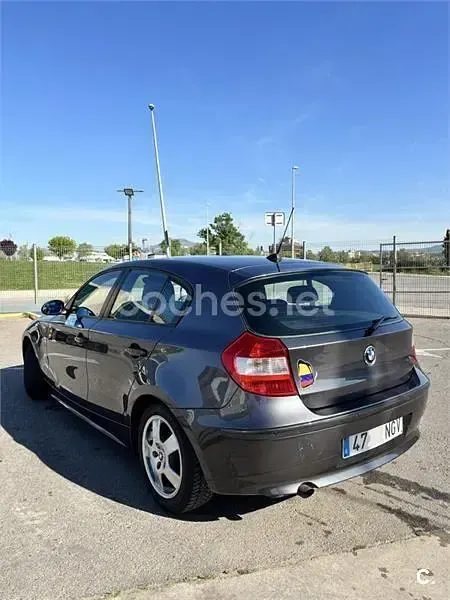 Usado BMW 116 115 CV (84 kW) 2006 Gris / plata Utilitario