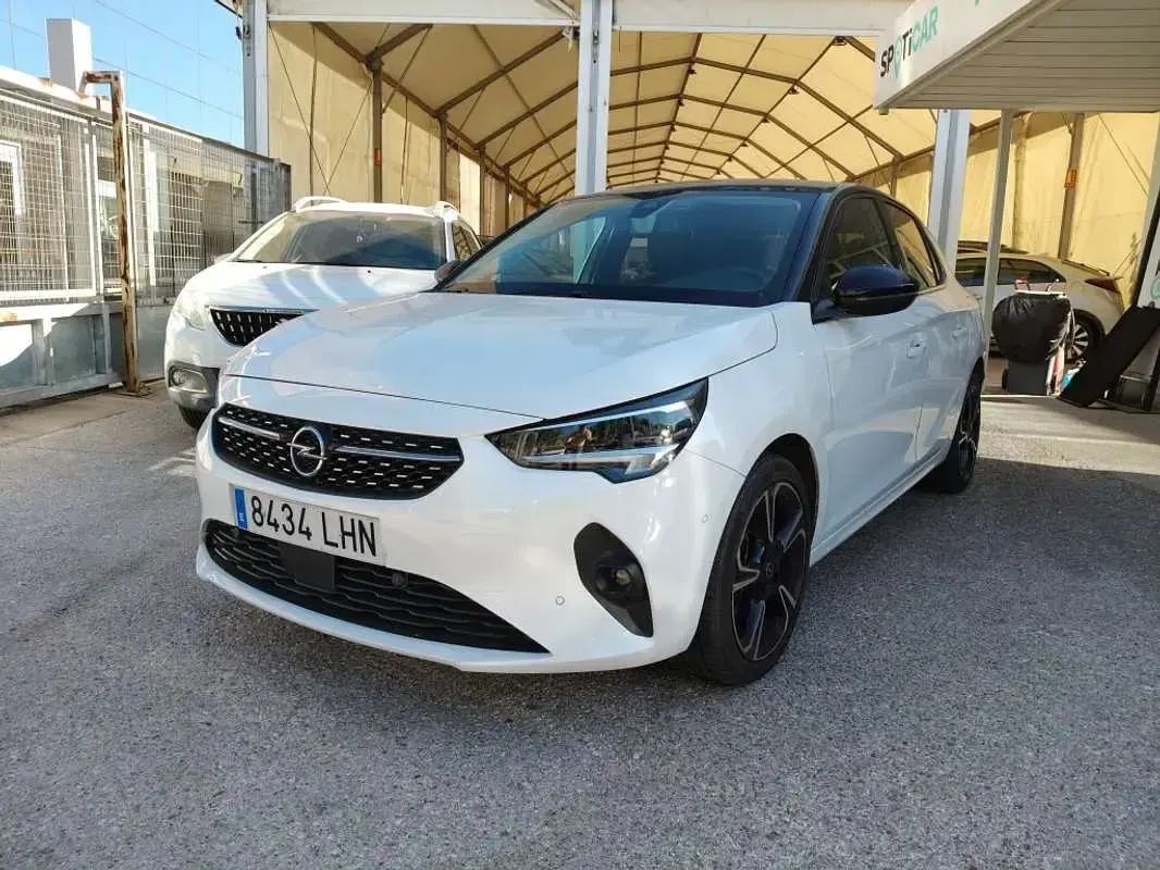 Usado Opel Corsa Ultimate 101 CV (74 kW) 2020 Blanco Utilitario