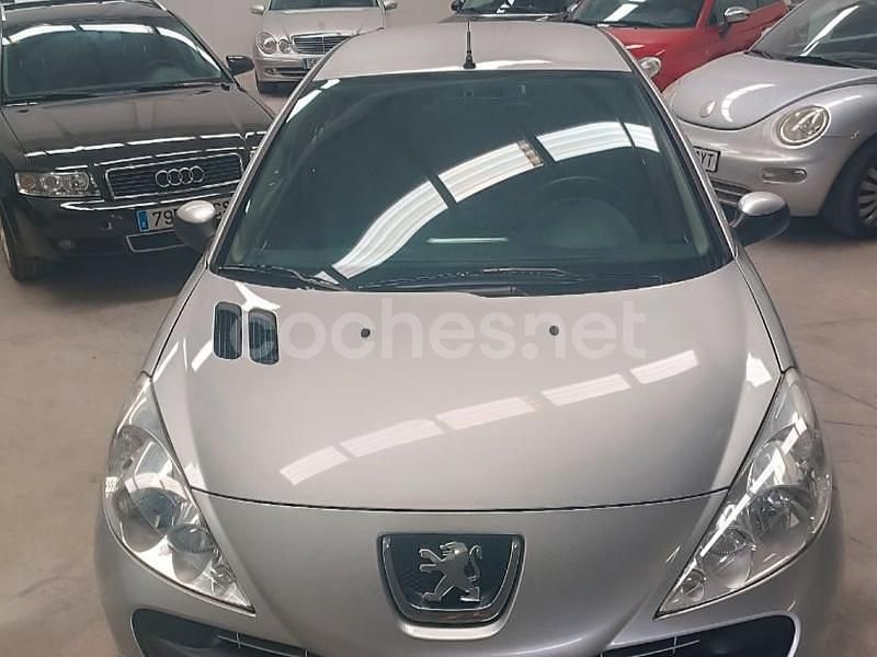 Gris / plata Usado 2010 Peugeot 206+ Utilitario | 4990 € (Precio justo) - Imagen 1/4