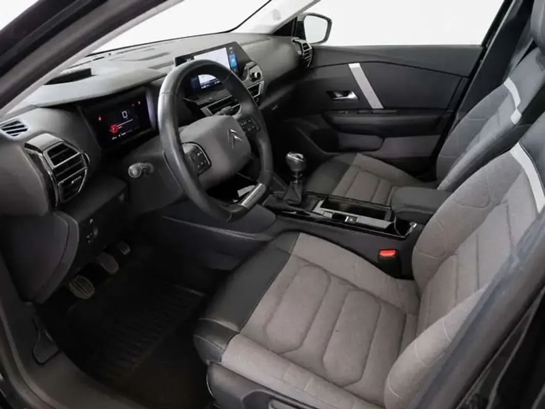 Usado Citroën C4 Feel 110 CV (80 kW) 2022 Negro Utilitario