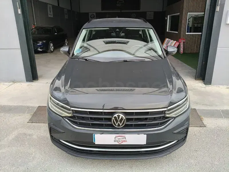 Usado VW Tiguan 122 HP (89 kW) 2022 Cinzento SUV