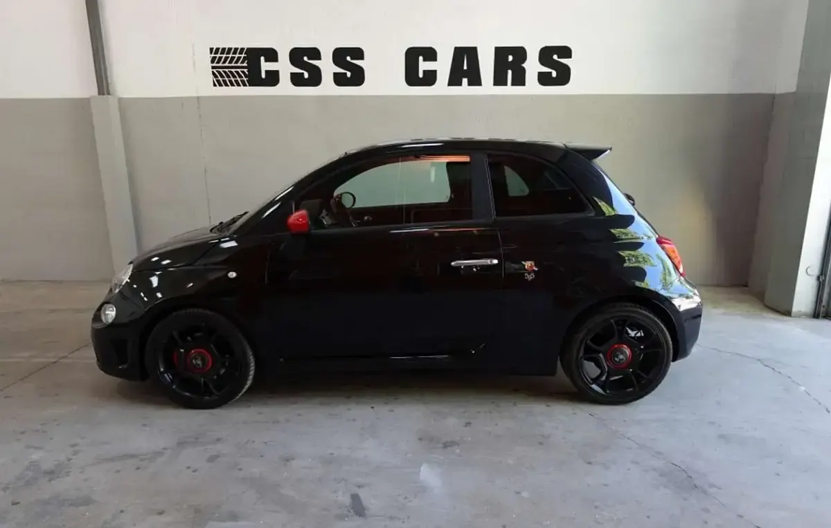 Usado Abarth 595 Turismo 165 CV (121 kW) 2019 Negro Utilitario