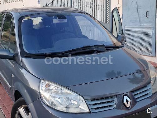 Gris / plata Usado 2006 Renault Scénic II Dynamique Monovolumen | 3200 € (Precio justo) - Imagen 1/4