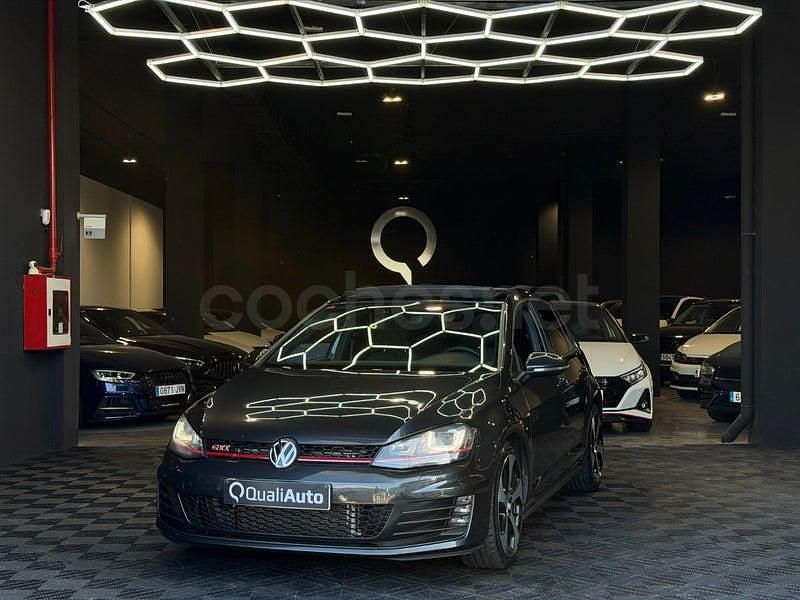 Usado VW Golf VII GTI 230 CV (169 kW) 2017 Gris / plata Berlina