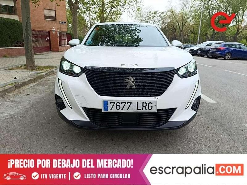 Usado Peugeot 2008 Active 110 CV (80 kW) 2021 Blanco SUV