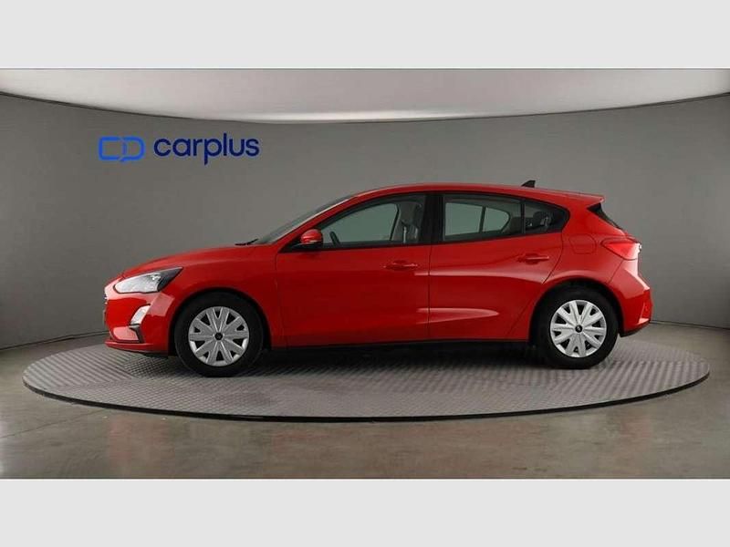 Usado Ford Focus Trend 101 CV (74 kW) 2021 Rojo Utilitario
