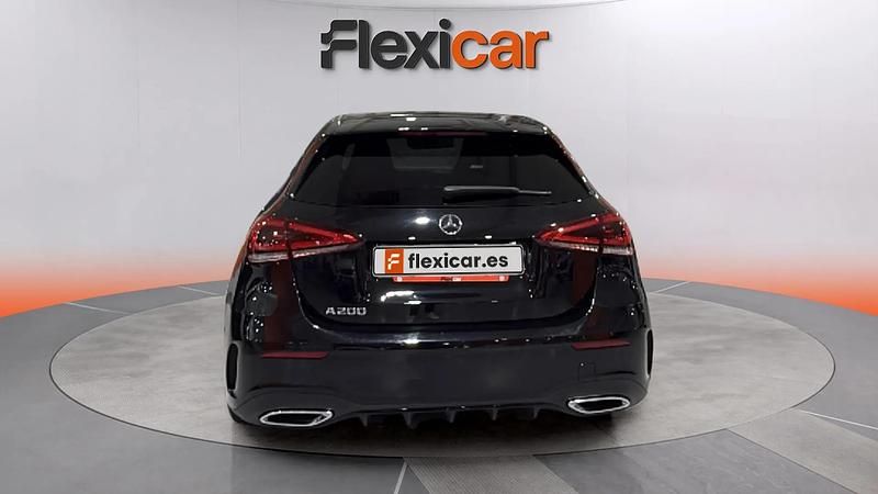 Usado Mercedes A200 163 CV (119 kW) 2019 Negro Berlina