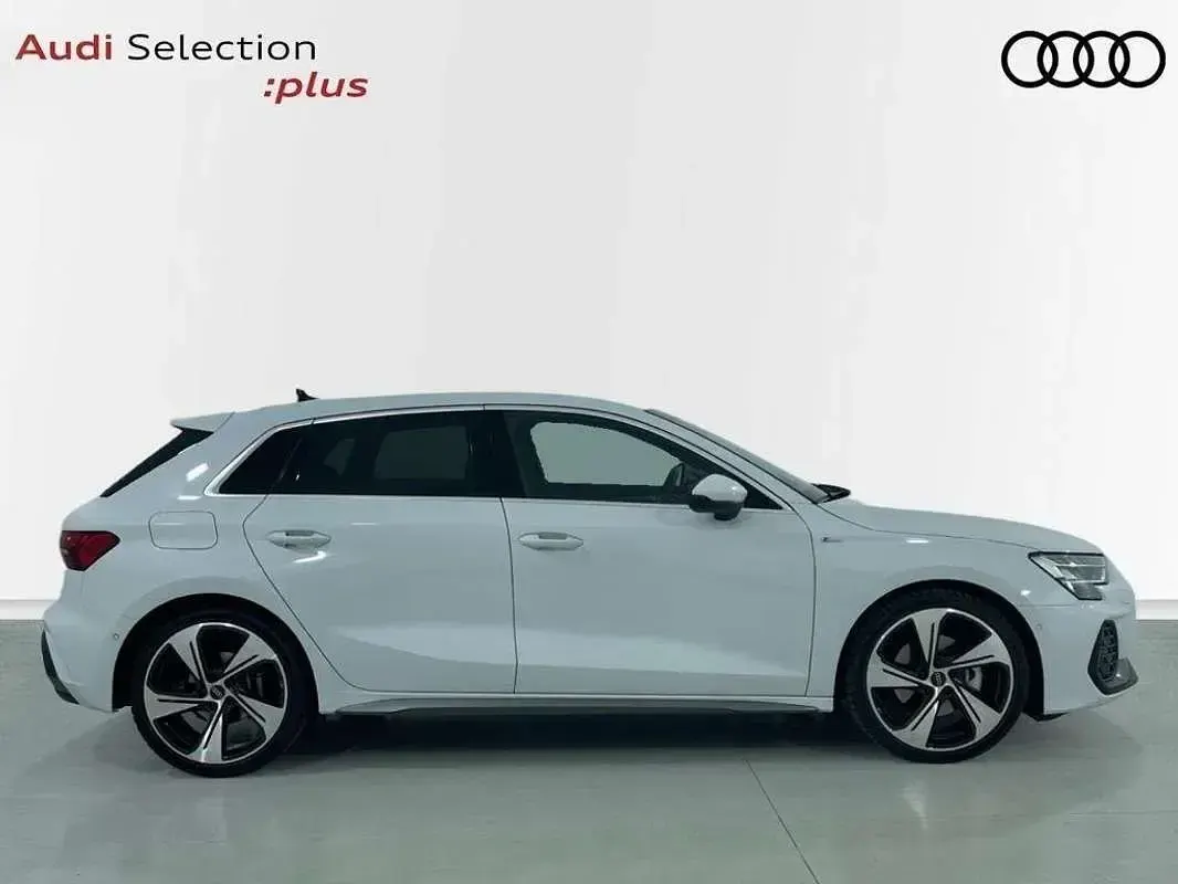 Usado Audi A3 Sportback S-Line 150 CV (110 kW) 2025 Blanco Utilitario