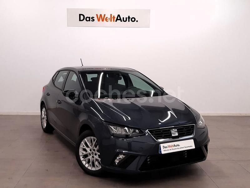 Usado Seat Ibiza FR 115 CV (84 kW) 2024 Gris / plata Berlina