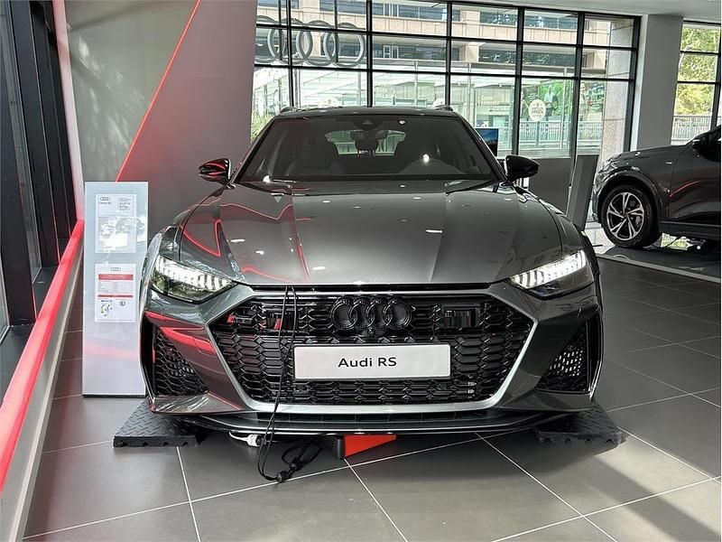 Nuevo Audi RS6 Performance 630 CV (463 kW) 2026 Gris Familiar