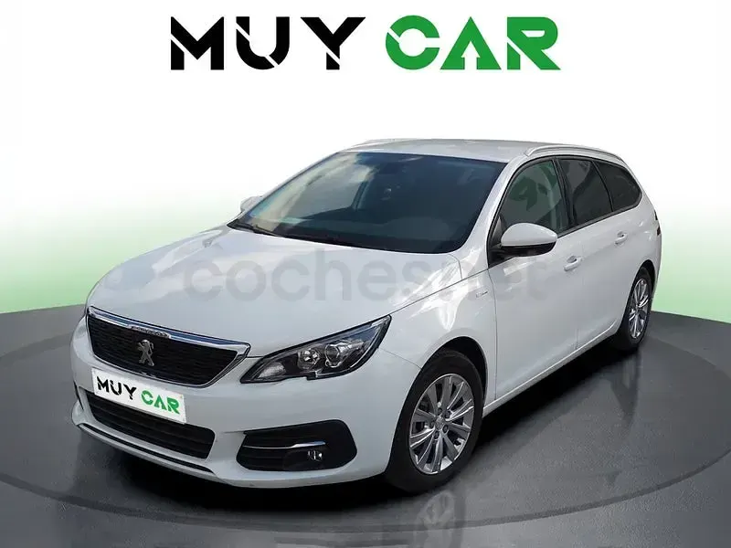 Usado Peugeot 308 SW Style 131 CV (96 kW) 2021 Blanco Familiar
