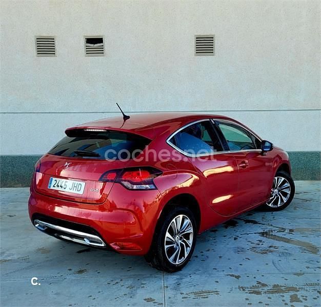 Usado Citroën DS4 Style 114 CV (83 kW) 2014 Rojo Utilitario