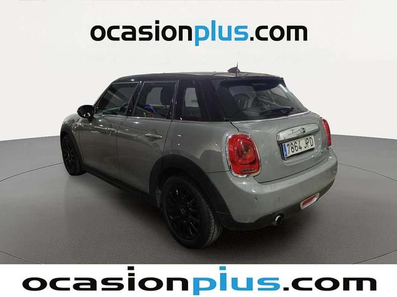 Usado Mini Cooper D 116 CV (85 kW) 2016 Gris Utilitario