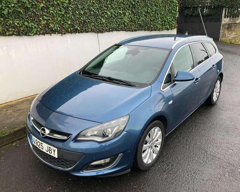 Azul Usado 2015 Opel Astra Sportive Familiar | 7590 € (Precio justo) - Imagen 1/4