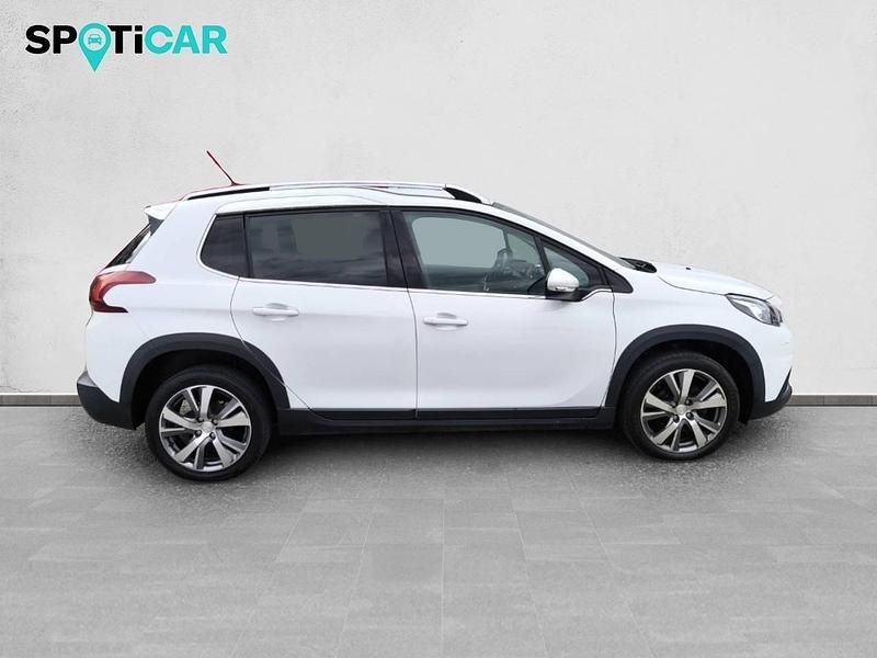Usado Peugeot 2008 Style 100 CV (73 kW) 2019 Blanco SUV