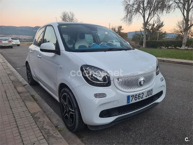 Blanco Usado 2015 Smart ForFour Proxy Utilitario | 7500 € (Super precio) - Imagen 1/4