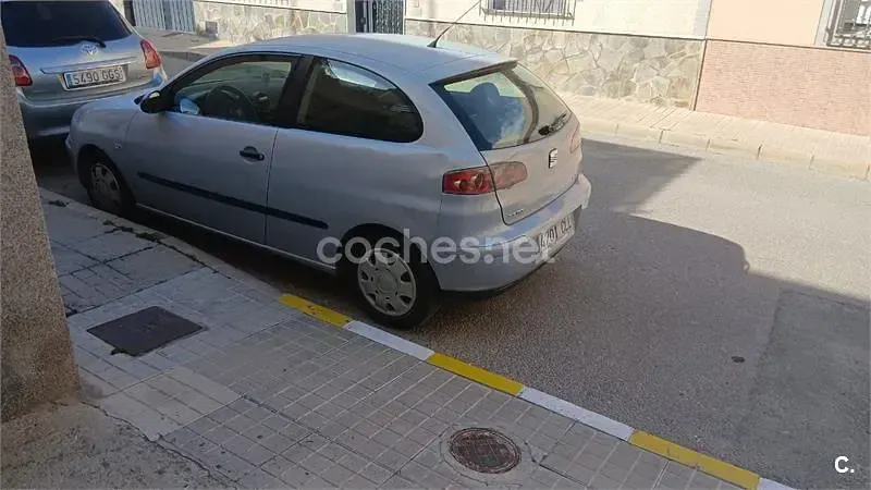 Usado Seat Ibiza Stella 64 CV (47 kW) 2003 Blanco Utilitario