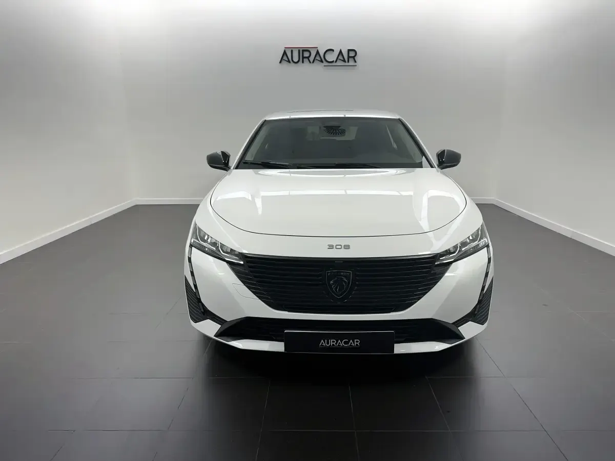 Usado Peugeot 308 Active 130 CV (95 kW) 2022 Blanco Berlina