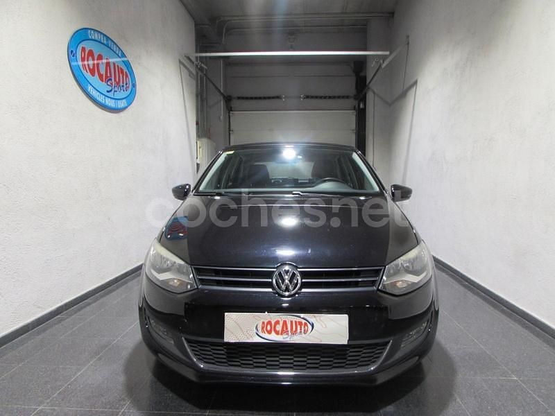 Usado VW Polo Advance 90 CV (66 kW) 2010 Negro Berlina