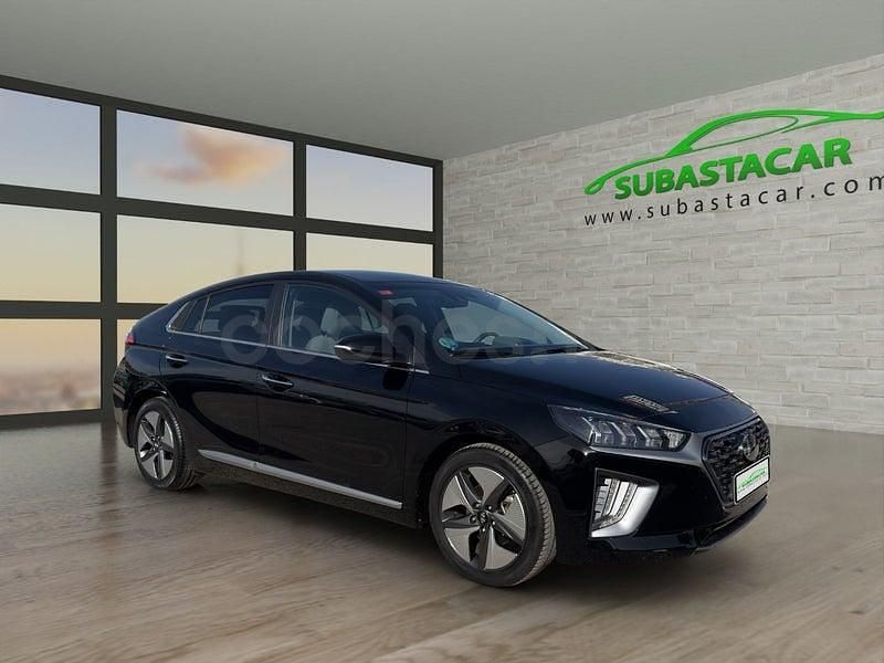 Usado Hyundai Ioniq 141 CV (103 kW) 2021 Negro Utilitario