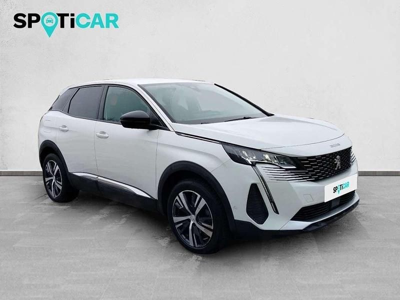 Usado Peugeot 3008 Allure 131 CV (96 kW) 2022 Blanco SUV