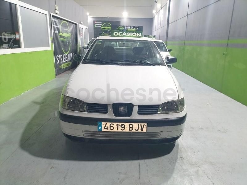 Usado Seat Cordoba Stella 68 CV (50 kW) 2002 Blanco Berlina