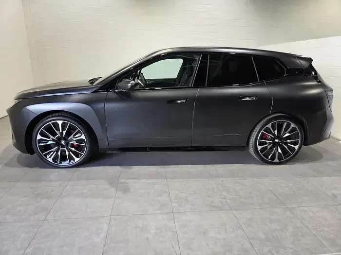 Usado BMW iX Comfort Edition 400 kW (544 CV) 2025 Gris SUV