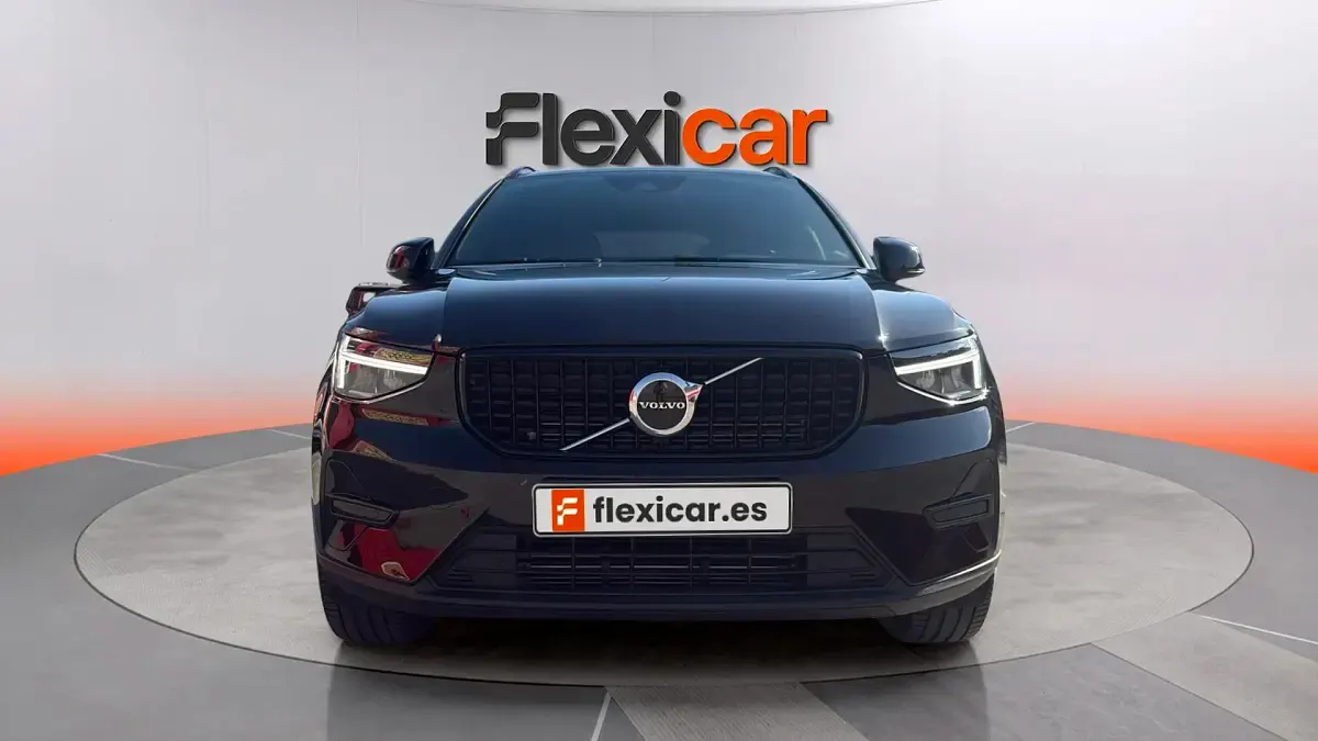 Usado Volvo XC40 211 CV (155 kW) 2023 Negro SUV