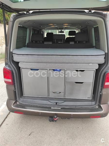 Usado VW Multivan Comfortline 140 CV (102 kW) 2012 Marrón Monovolumen