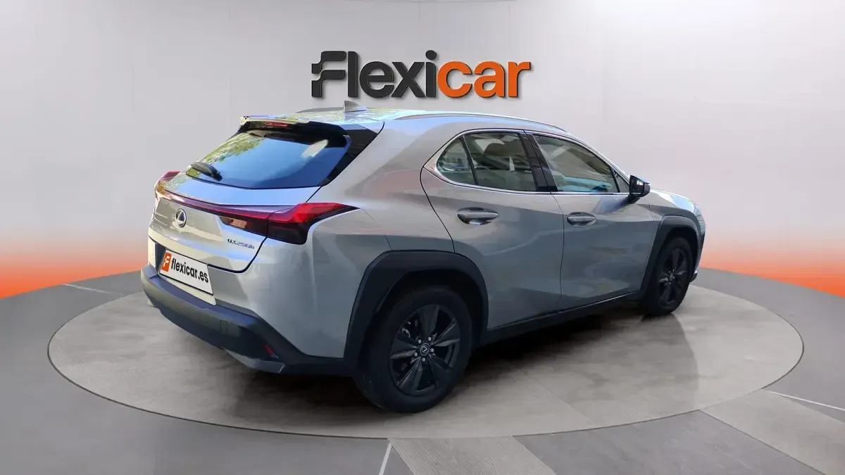 Usado Lexus UX Business Edition 184 CV (135 kW) 2020 Gris SUV