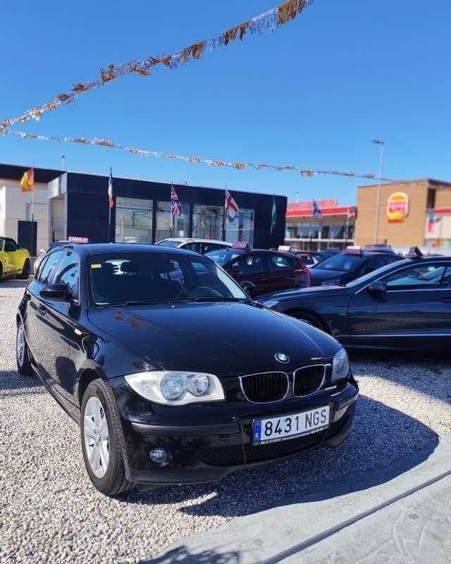 Usado BMW 116 116 CV (85 kW) 2006 Negro Utilitario