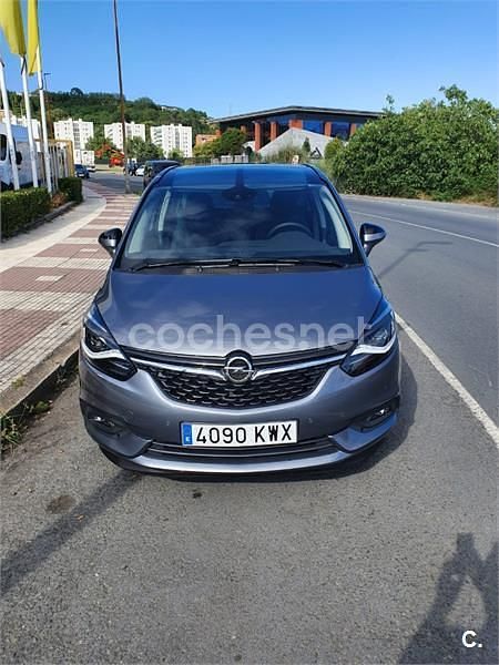 Usado Opel Zafira Innovation 136 CV (100 kW) 2019 Gris / plata Monovolumen