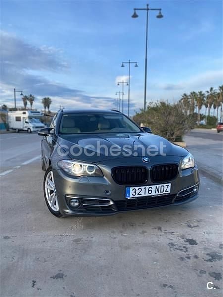Gris / plata Usado 2014 BMW 518 Familiar | 11.000 € - Imagen 1/4