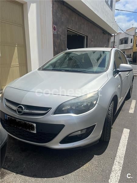 Gris / plata Usado 2016 Opel Astra Excellence Berlina | 5800 € (Super precio) - Imagen 1/3