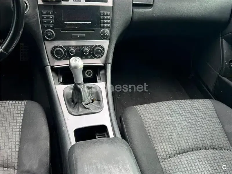 Usado Mercedes C220 Sport Edition 150 CV (110 kW) 2005 Negro Berlina