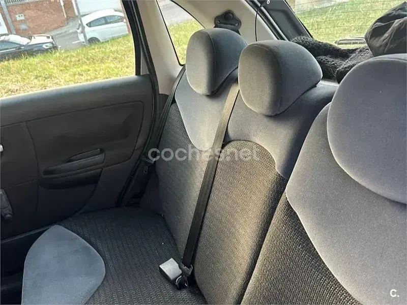 Usado Citroën C3 Exclusive 70 CV (51 kW) 2007 Gris / plata Berlina