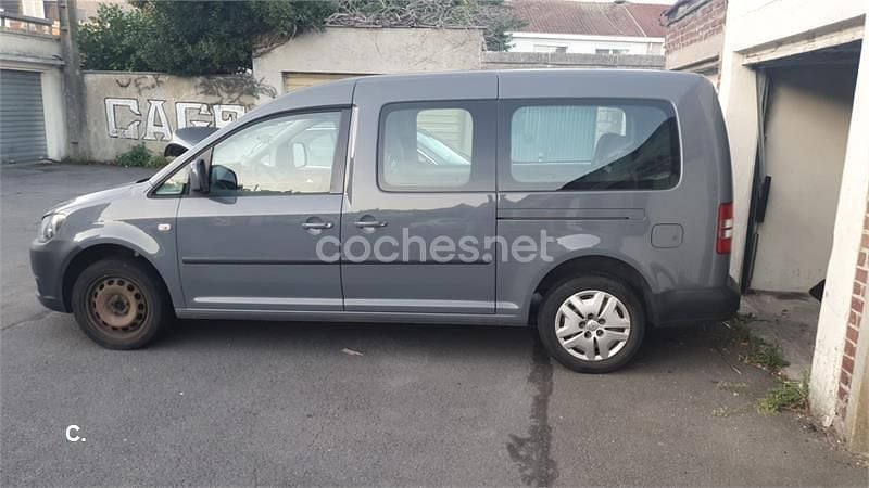 Usado VW Caddy Comfortline 102 CV (75 kW) 2012 Gris / plata Monovolumen