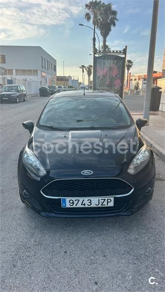 Negro Usado 2017 Ford Fiesta Trend Utilitario | 6500 € (Super precio) - Imagen 1/4