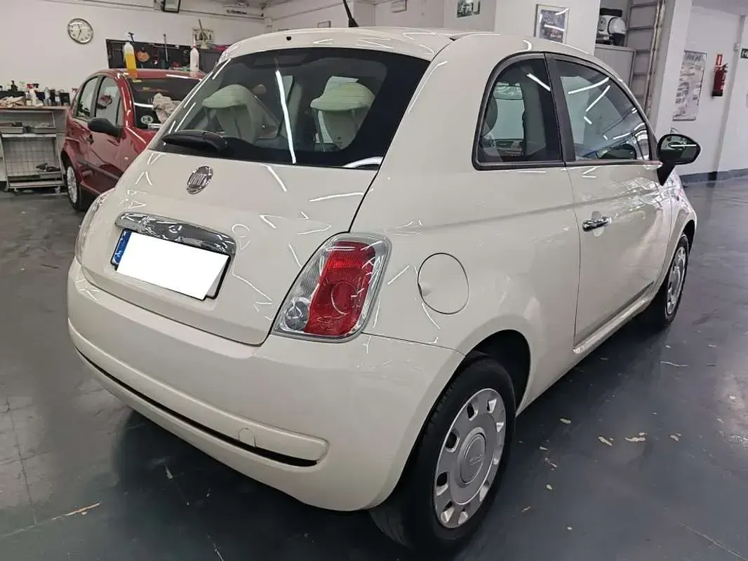Usado Fiat 500 Pop 69 CV (50 kW) 2009 Blanco Descapotable
