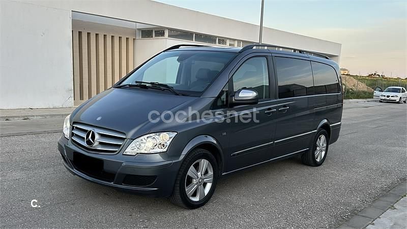 Usado Mercedes Viano Edition 224 CV (164 kW) 2012 Gris / plata Monovolumen