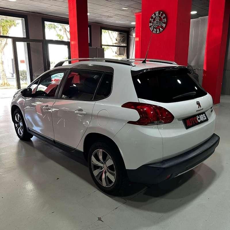 Usado Peugeot 2008 Access 82 CV (60 kW) 2014 Blanco SUV
