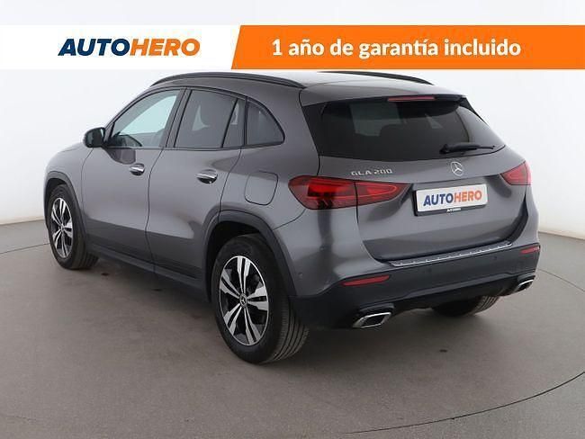 Käytetty Mercedes GLA200 Progressive 163 HP (119 kW) 2024 Harmaa Katumaasturi